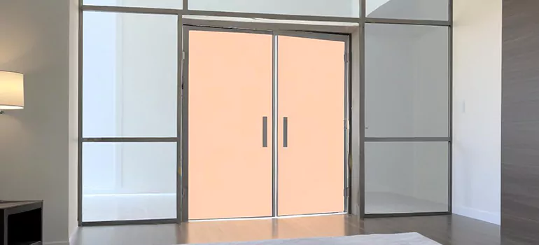 Professional Accordion Door Repair in Maskinonge, Quebec