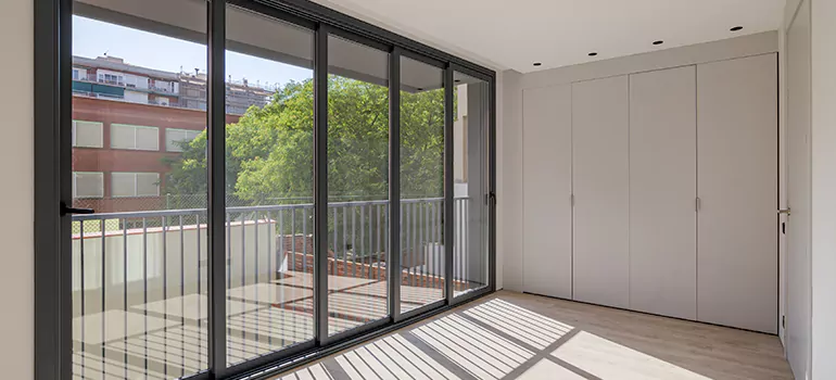 Aluminum Glazed Window Installation in Cap-de-la-Madeleine, QC