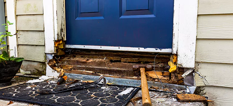 Broken Door Jamb Repair in Mauricien, QC