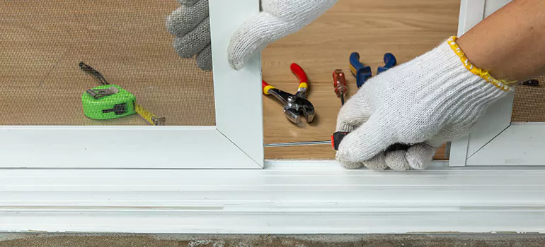 Installing Garage Door Rails in Saint-Barnabe, QC