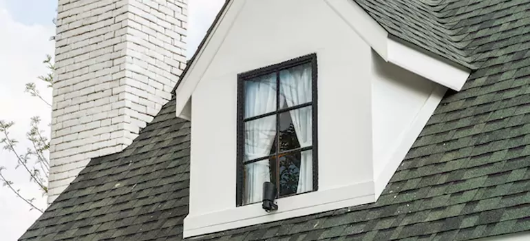 Roof Window Repair in Saint-etienne-des-Gres, QC