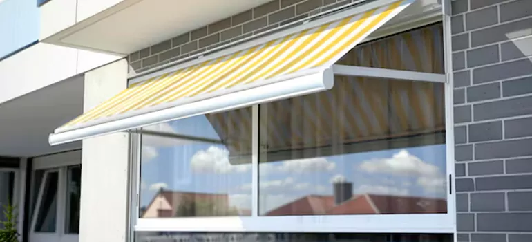 Awning Window Maintenance in Sainte-Marie-de-Blandford, QC