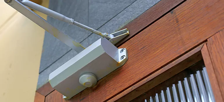 Residential Door Closer Installation in Saint-Jean-de-Brebeuf, QC